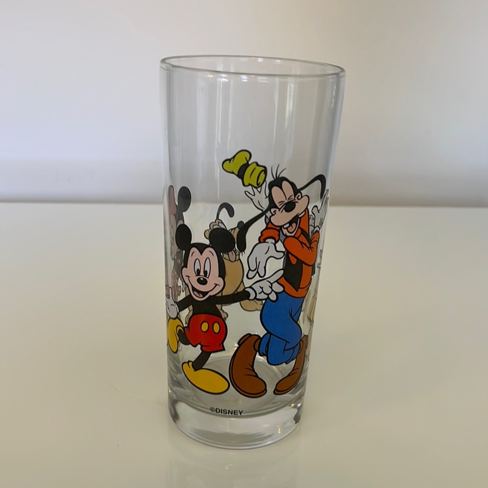 Disney Drinking Glass with Mickey Mouse, Minnie, Goofy, Pluto, Donald Duck